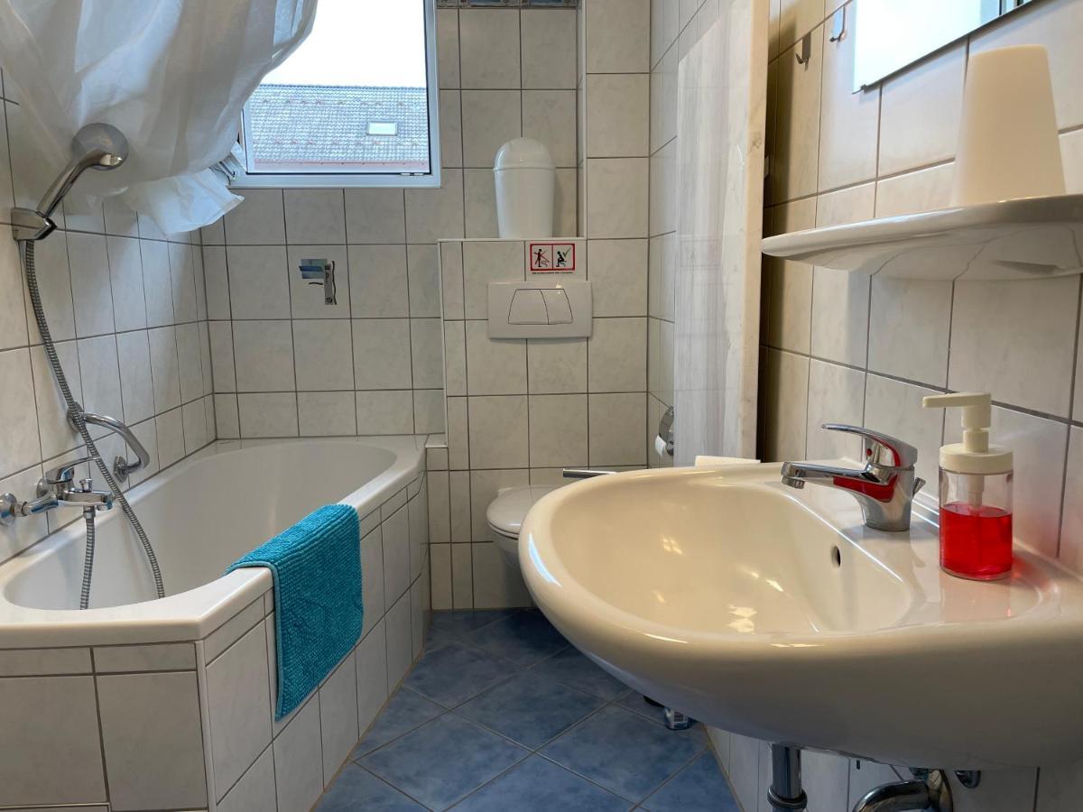 Altstadt Naehe 7 Min Fussweg Ueber Alte Maibruecke Zu Pension Mit Balkon & Garten, Ideal For Long Stay, Relocation Оксенфурт Екстер'єр фото