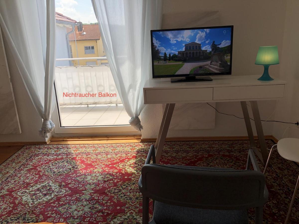 Altstadt Naehe 7 Min Fussweg Ueber Alte Maibruecke Zu Pension Mit Balkon & Garten, Ideal For Long Stay, Relocation Оксенфурт Екстер'єр фото