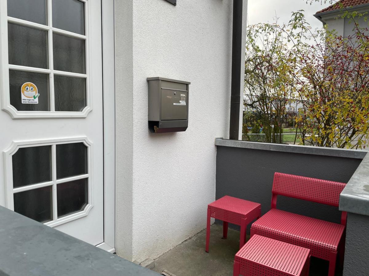 Altstadt Naehe 7 Min Fussweg Ueber Alte Maibruecke Zu Pension Mit Balkon & Garten, Ideal For Long Stay, Relocation Оксенфурт Екстер'єр фото